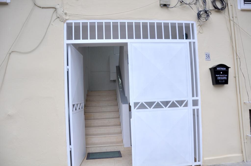 Elior Apartment Tirana Buitenkant foto